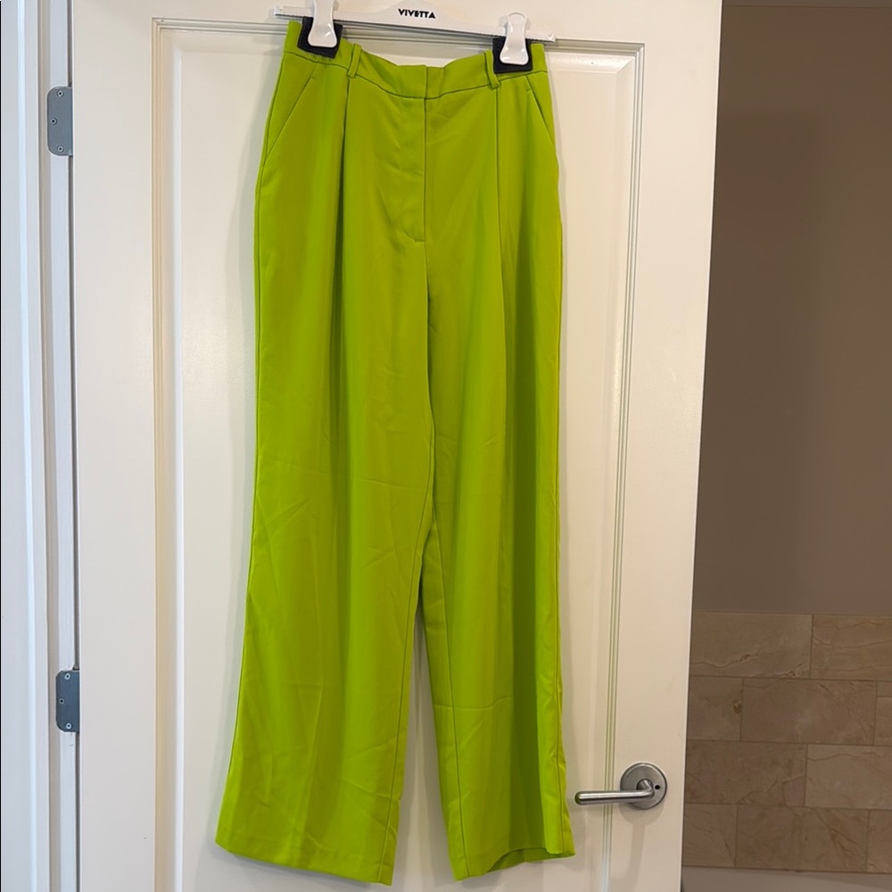 Mango Lime Green Women's Dart Pants in size 4